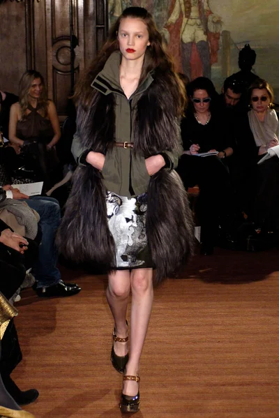 Look 14